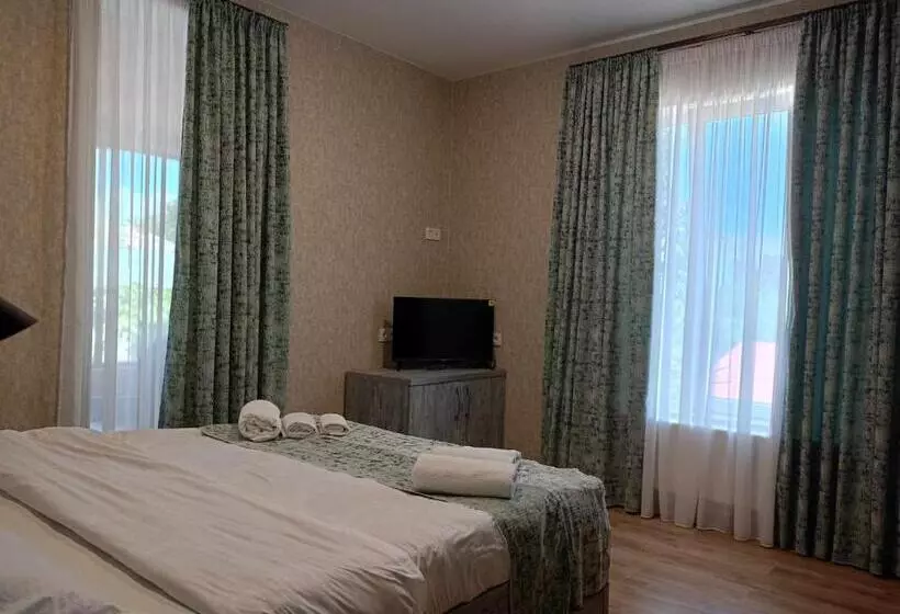 هتل Panorama Rabati