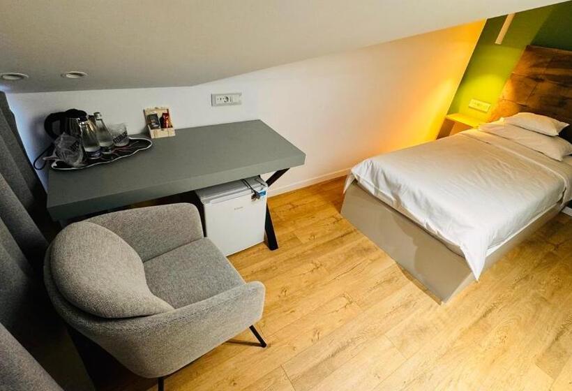 هتل Pensiunea Waldor