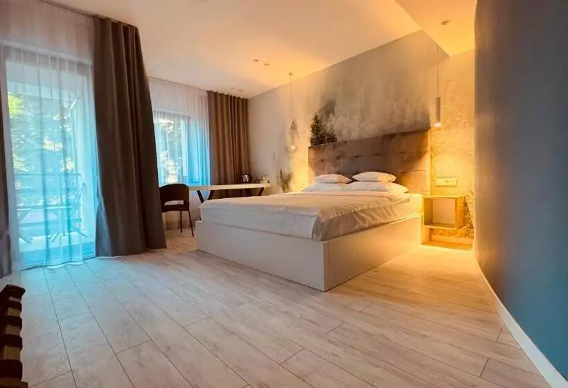 ホテル Pensiunea Waldor