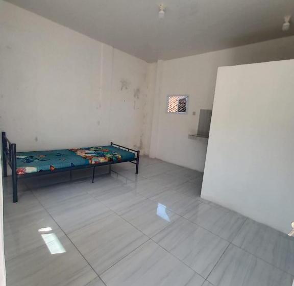 Panzió Almic Guesthouse Bogor