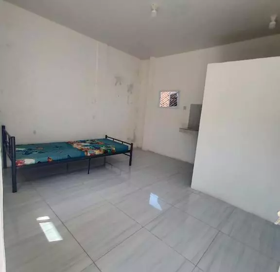 Majatalo Almic Guesthouse Bogor