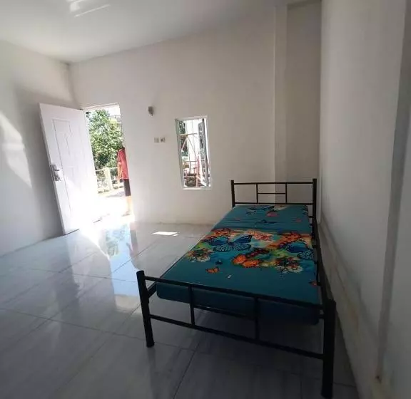 Majatalo Almic Guesthouse Bogor