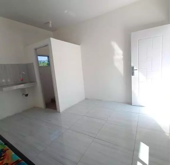 Majatalo Almic Guesthouse Bogor