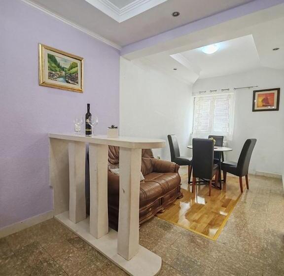 پانسیون Apartments Lucerna