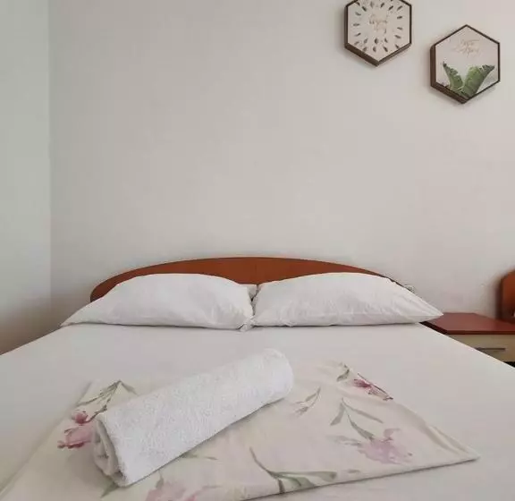 پانسیون Apartments Lucerna