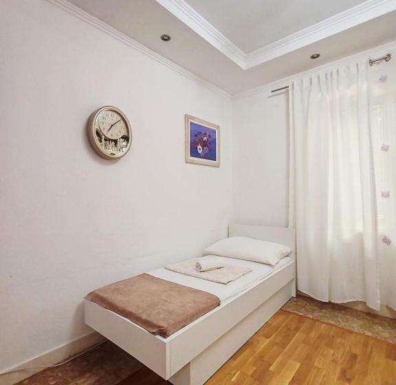 پانسیون Apartments Lucerna
