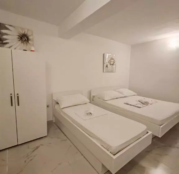 پانسیون Apartments Lucerna