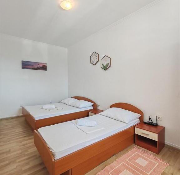 پانسیون Apartments Lucerna