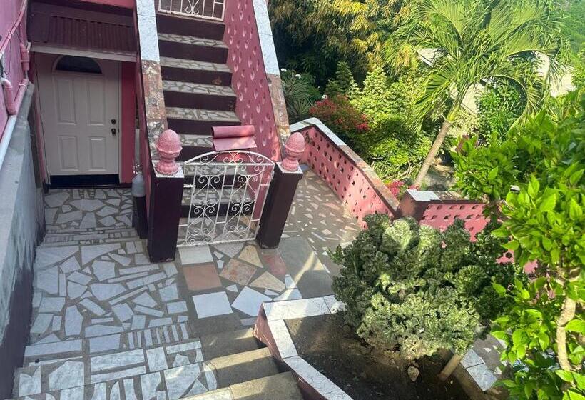 پانسیون Francine Appartement