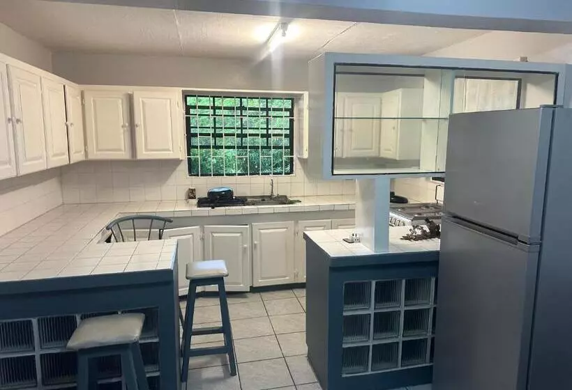 پانسیون Francine Appartement