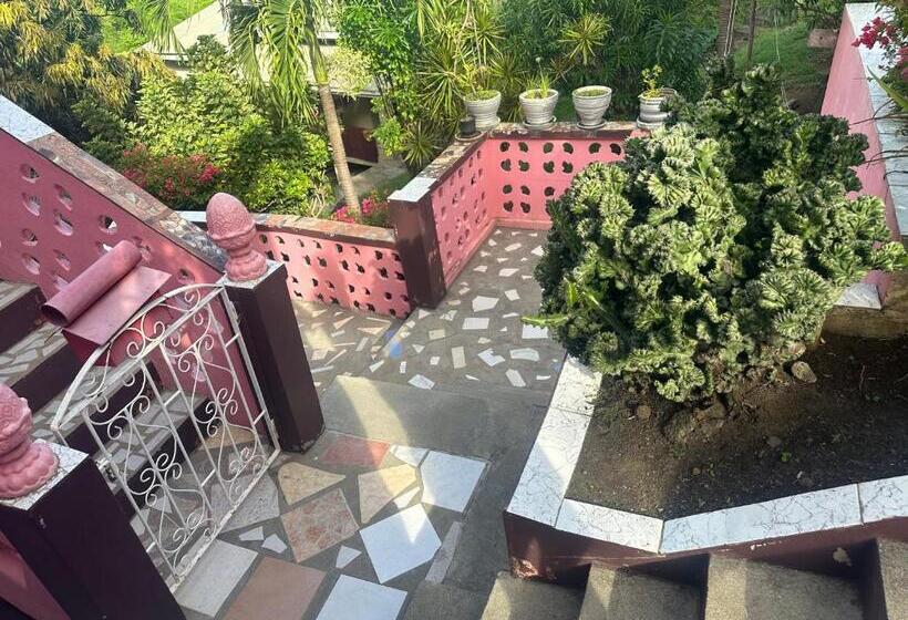 پانسیون Francine Appartement