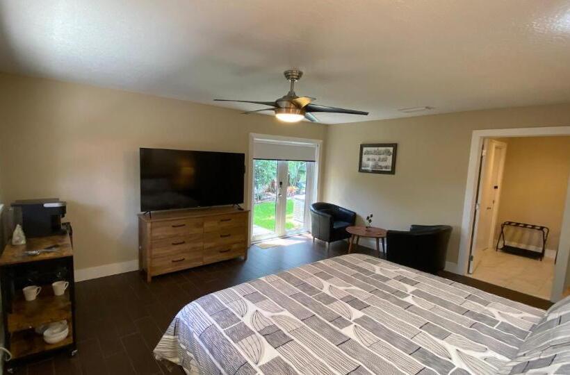 膳宿费 Riverbank Guesthouse Wilton Manors