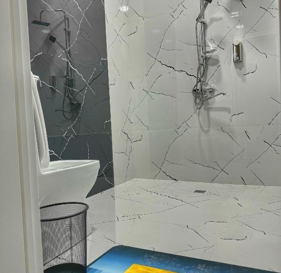 Premium Sea View Hotel & Hostel