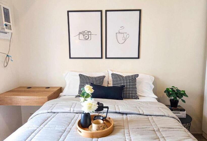 The Median, Cebu City Near It Park