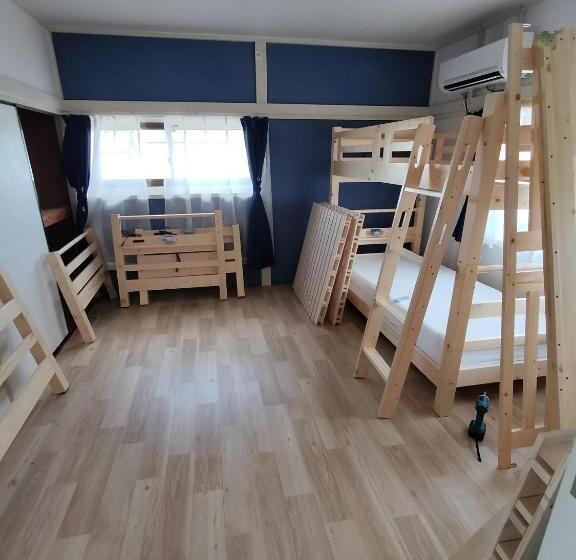 Vandrarhem 木の家ゲストハウス5号館