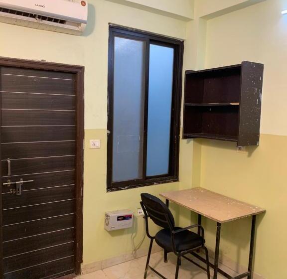 Общежитие Khalsa Boys Residency