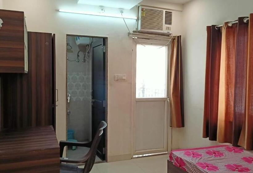 Общежитие Khalsa Boys Residency