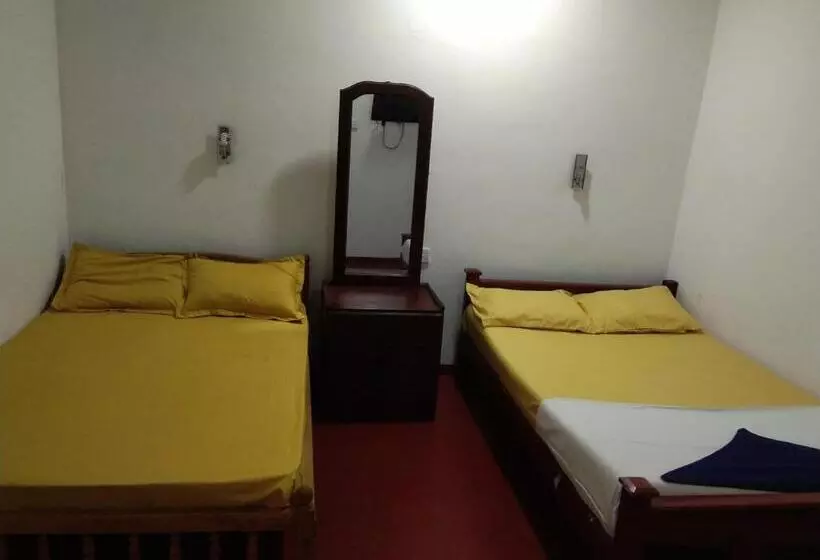 ユースホステル New Fifi Inn Trincomalee