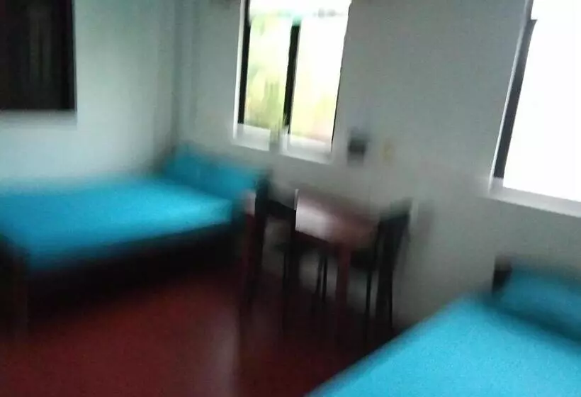 ユースホステル New Fifi Inn Trincomalee