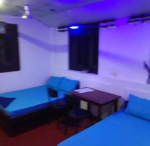 ユースホステル New Fifi Inn Trincomalee