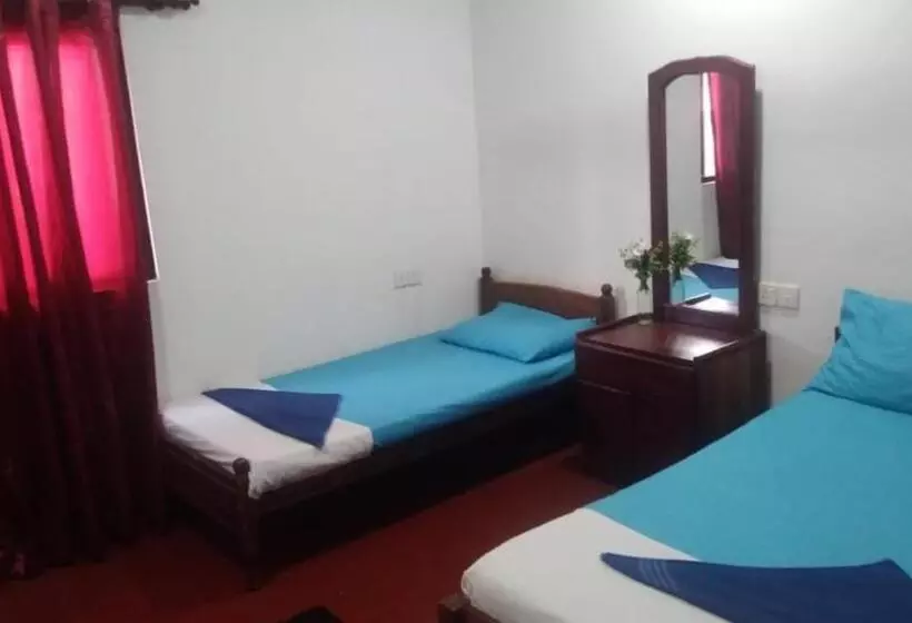 ユースホステル New Fifi Inn Trincomalee
