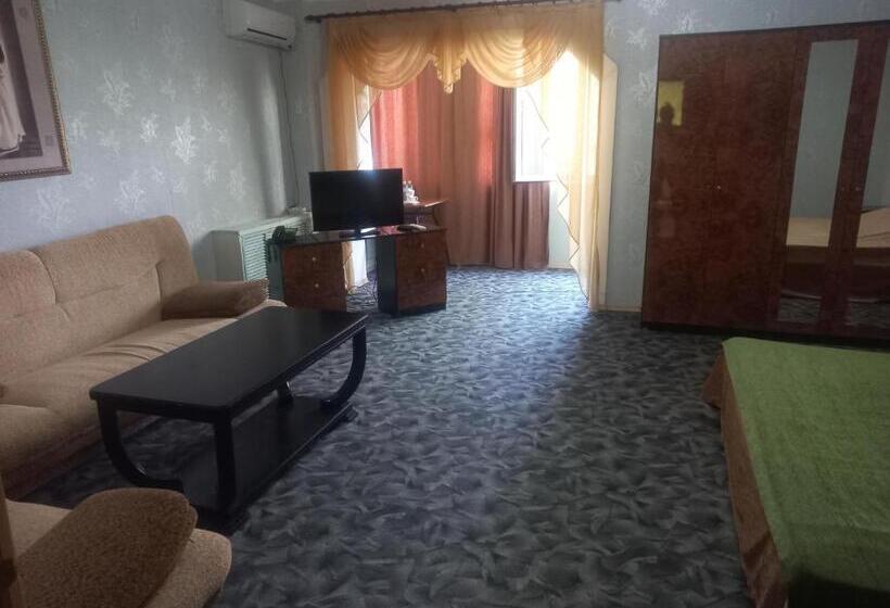 هتل гостиница зеленая