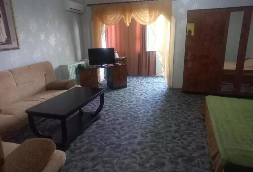 هتل гостиница зеленая