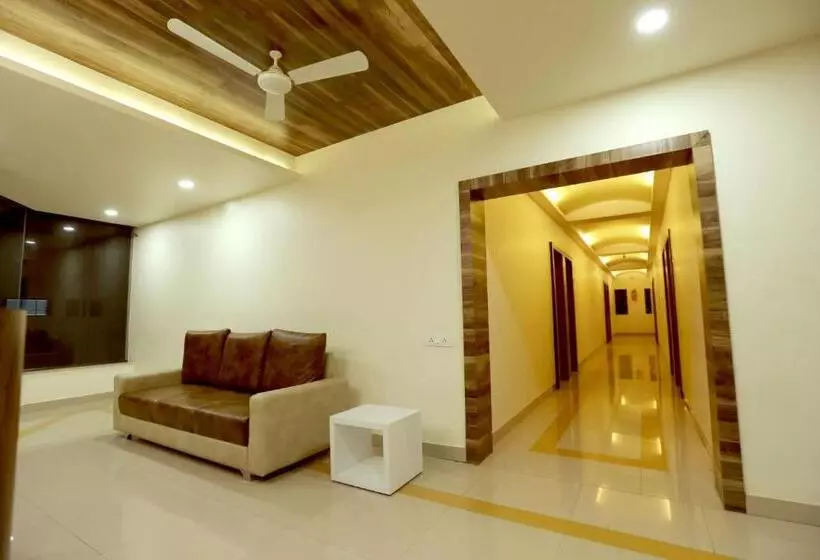 Hotelli Ajinkya Lodge