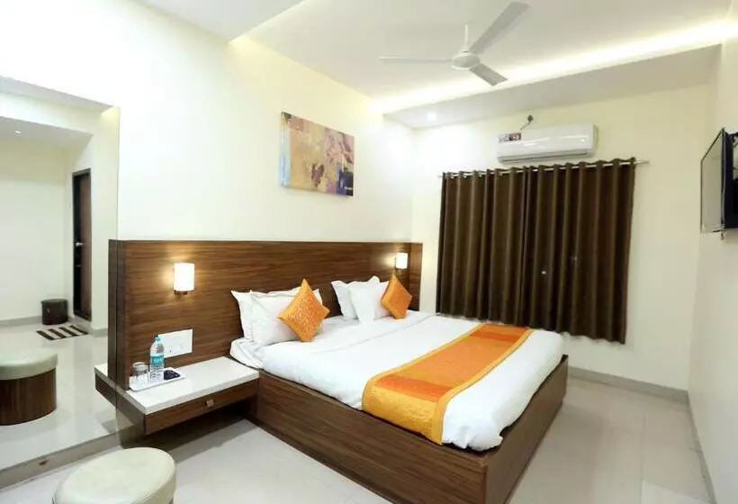 Hotelli Ajinkya Lodge