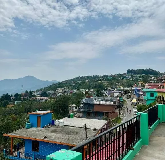 ホテル Bishnu P