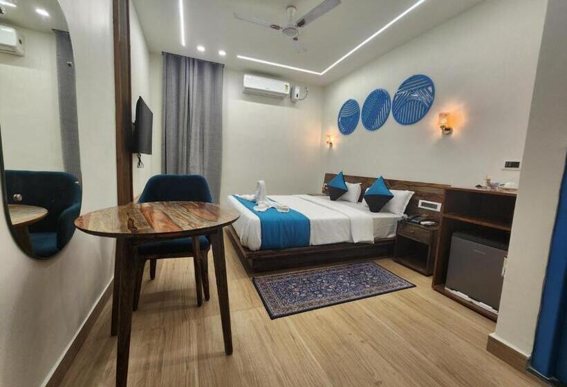 هتل Clovera Villa