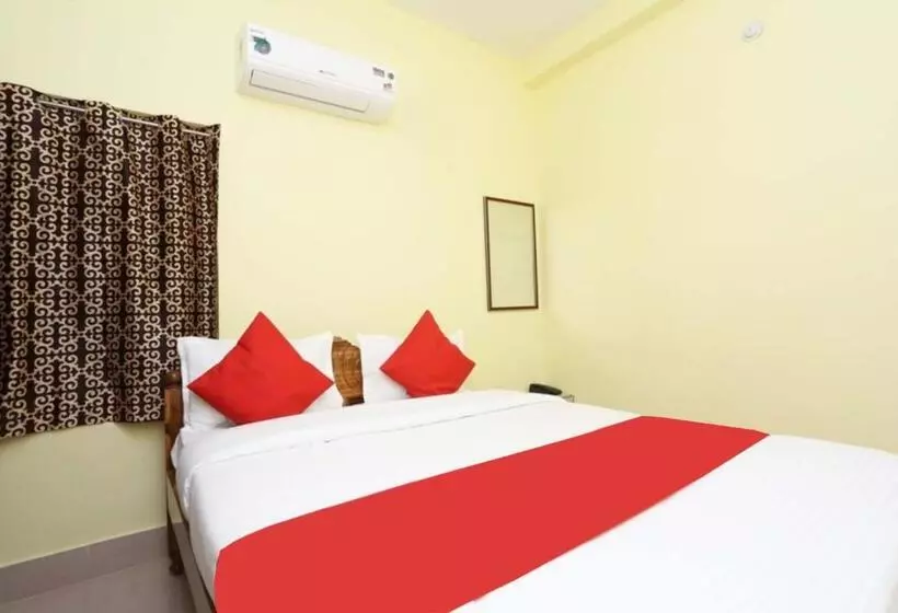 Hotelli Goroomgo Nandan Residency Bhubaneswar