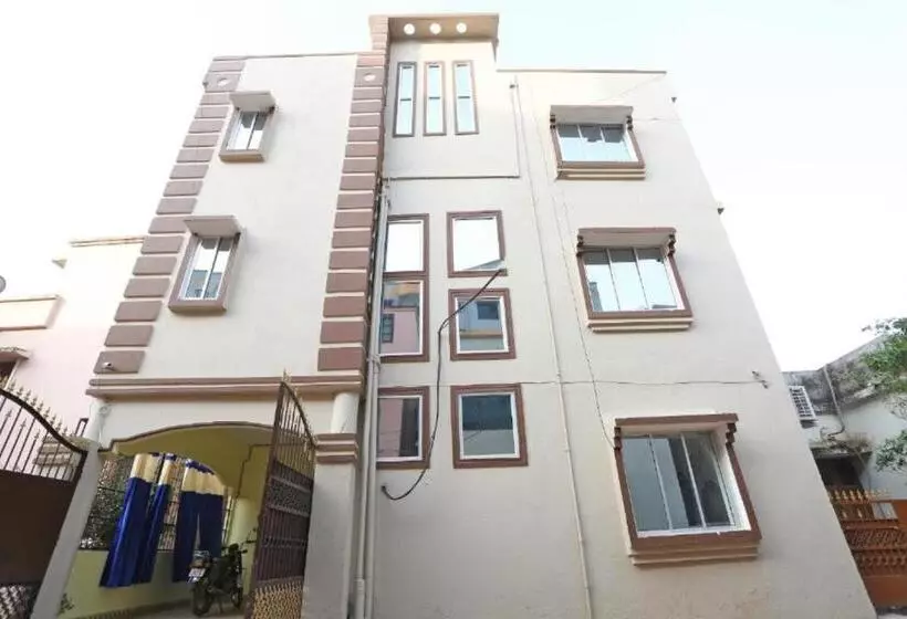 Hotelli Goroomgo Nandan Residency Bhubaneswar