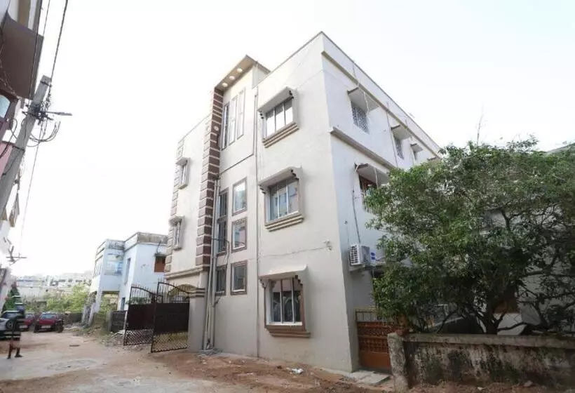 Hotelli Goroomgo Nandan Residency Bhubaneswar