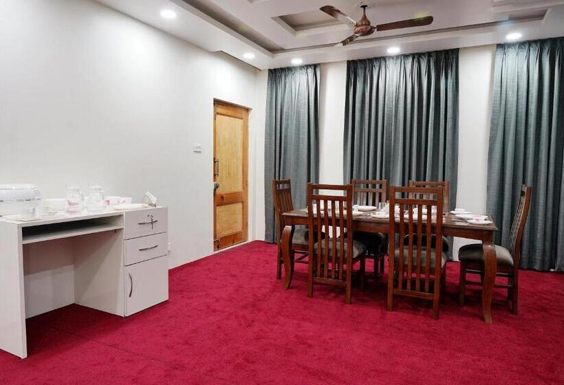 هتل Villa Homey Inn , Srinagar
