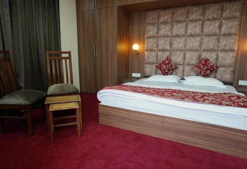 هتل Villa Homey Inn , Srinagar