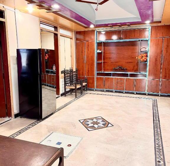 هتل Meer Vacations Inn