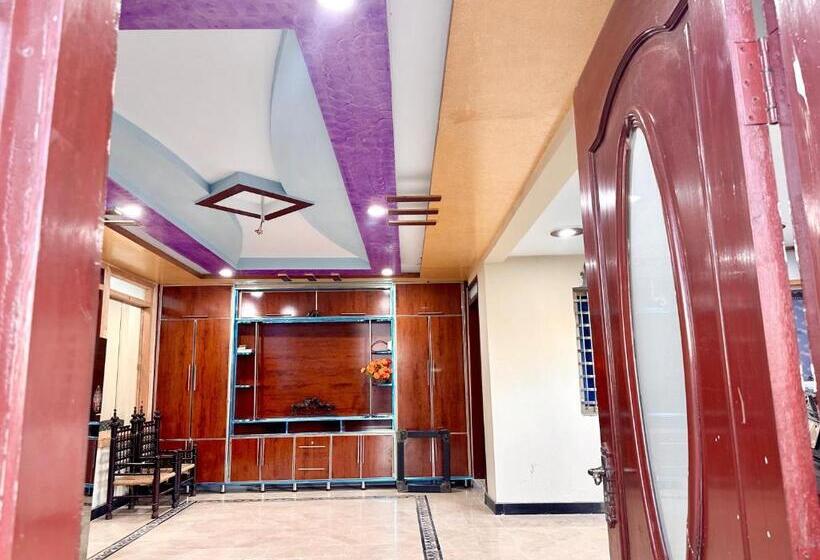 هتل Meer Vacations Inn