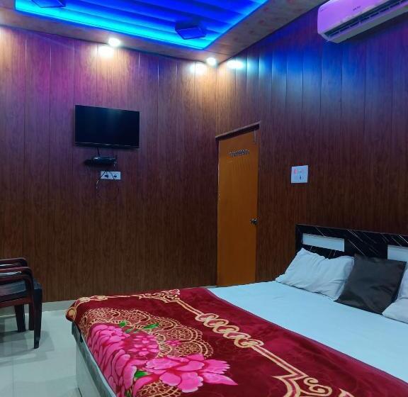 Hotel Pari Residency 5 Mint Walking From Shri Ram Janmabhoomi Temple