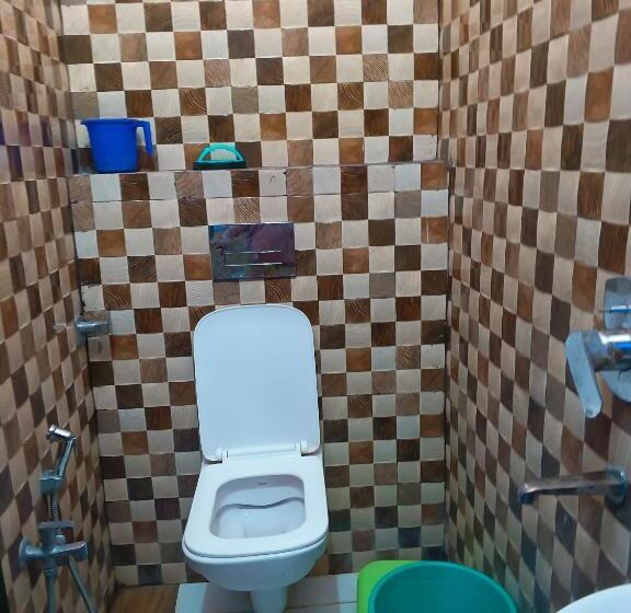 Hotel Pari Residency 5 Mint Walking From Shri Ram Janmabhoomi Temple