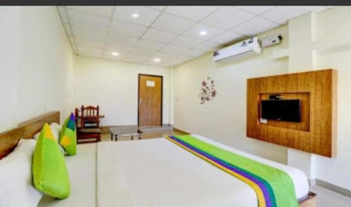 酒店 Pra,tham Inn & Resorts