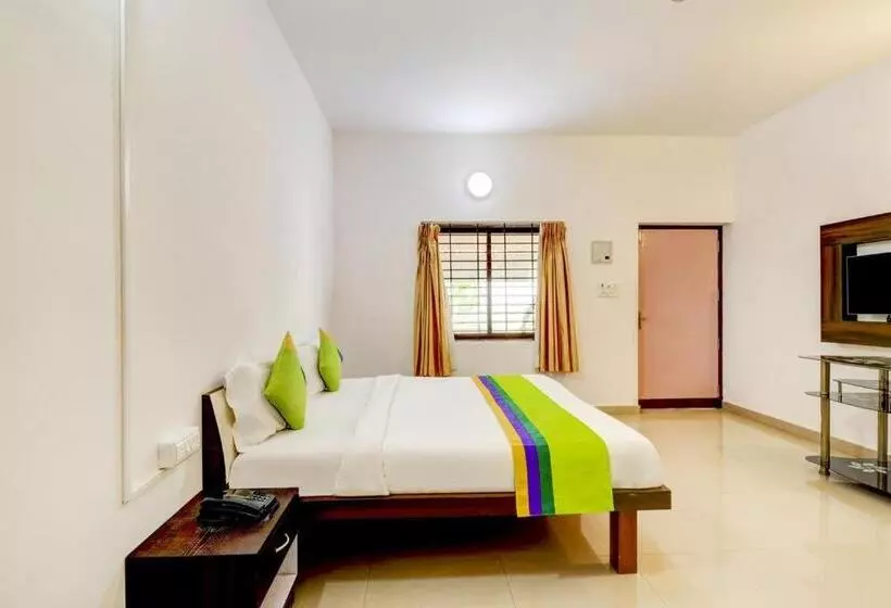 Hotelli Pra,tham Inn & Resorts