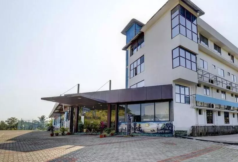 Hotelli Pra,tham Inn & Resorts