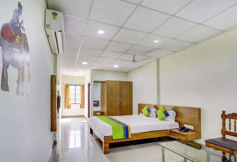 Hotelli Pra,tham Inn & Resorts