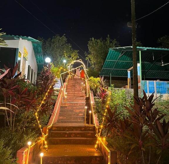 Hotel Pra,tham Inn & Resorts