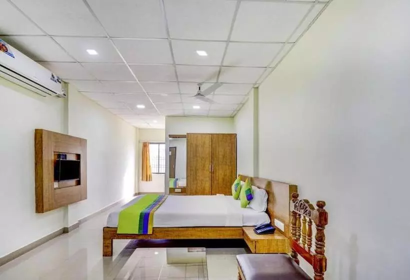 Hotelli Pra,tham Inn & Resorts
