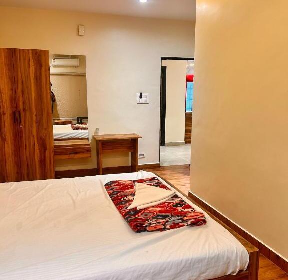 ホテル Sv Banquets And Luxury Rooms