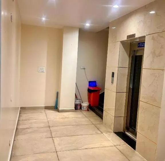 ホテル Sv Banquets And Luxury Rooms