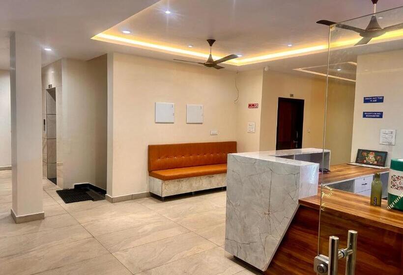 ホテル Sv Banquets And Luxury Rooms