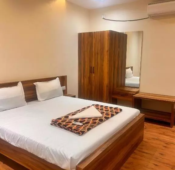 ホテル Sv Banquets And Luxury Rooms